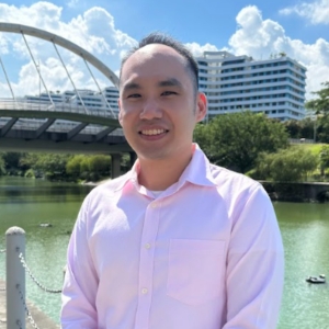 Dr Hong Wei Li
